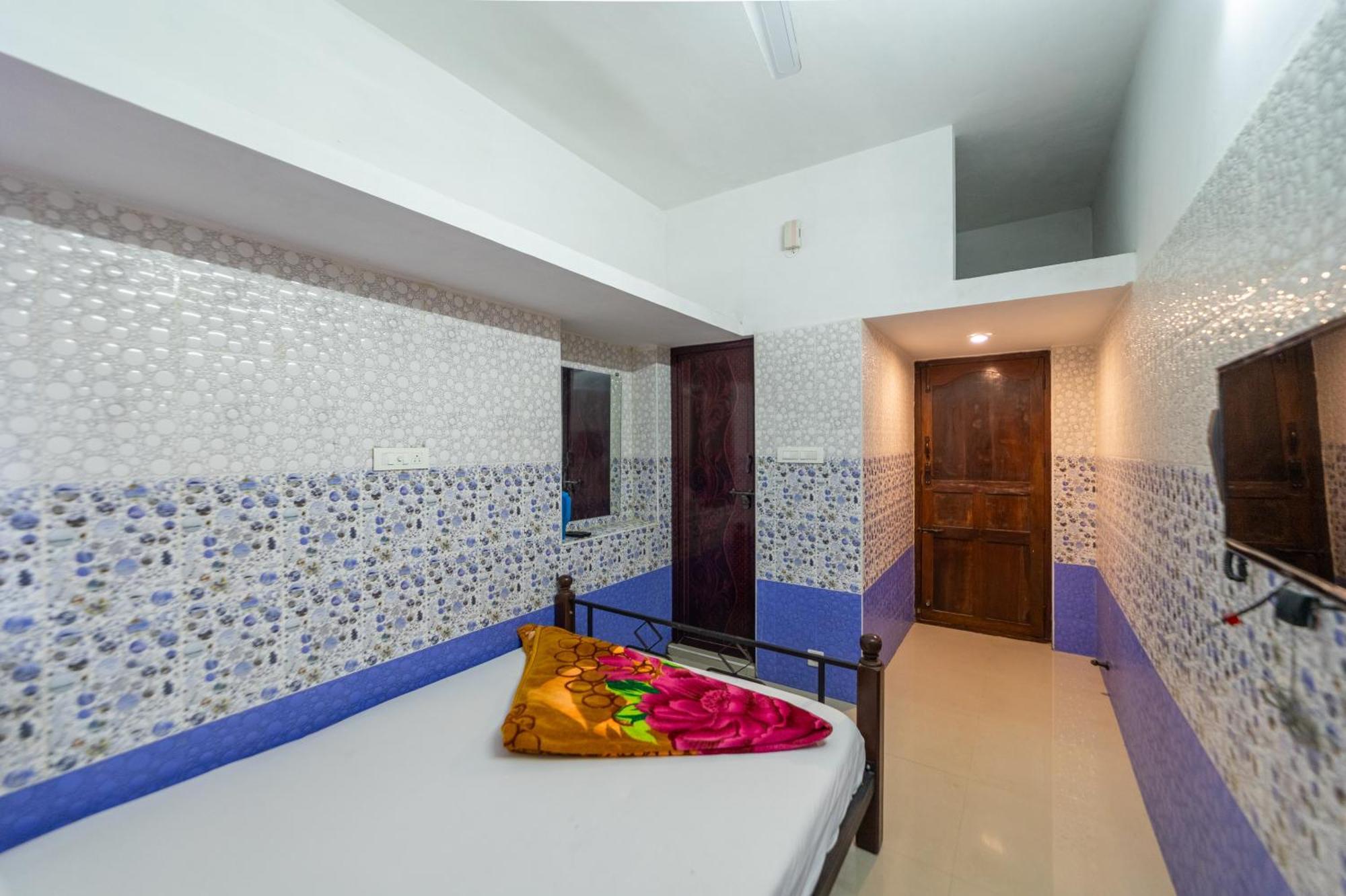Sri Nandha Luxury Comforts Vālpārai Εξωτερικό φωτογραφία