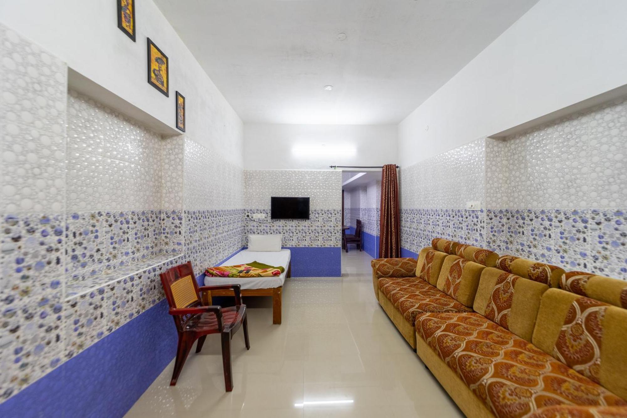 Sri Nandha Luxury Comforts Vālpārai Εξωτερικό φωτογραφία
